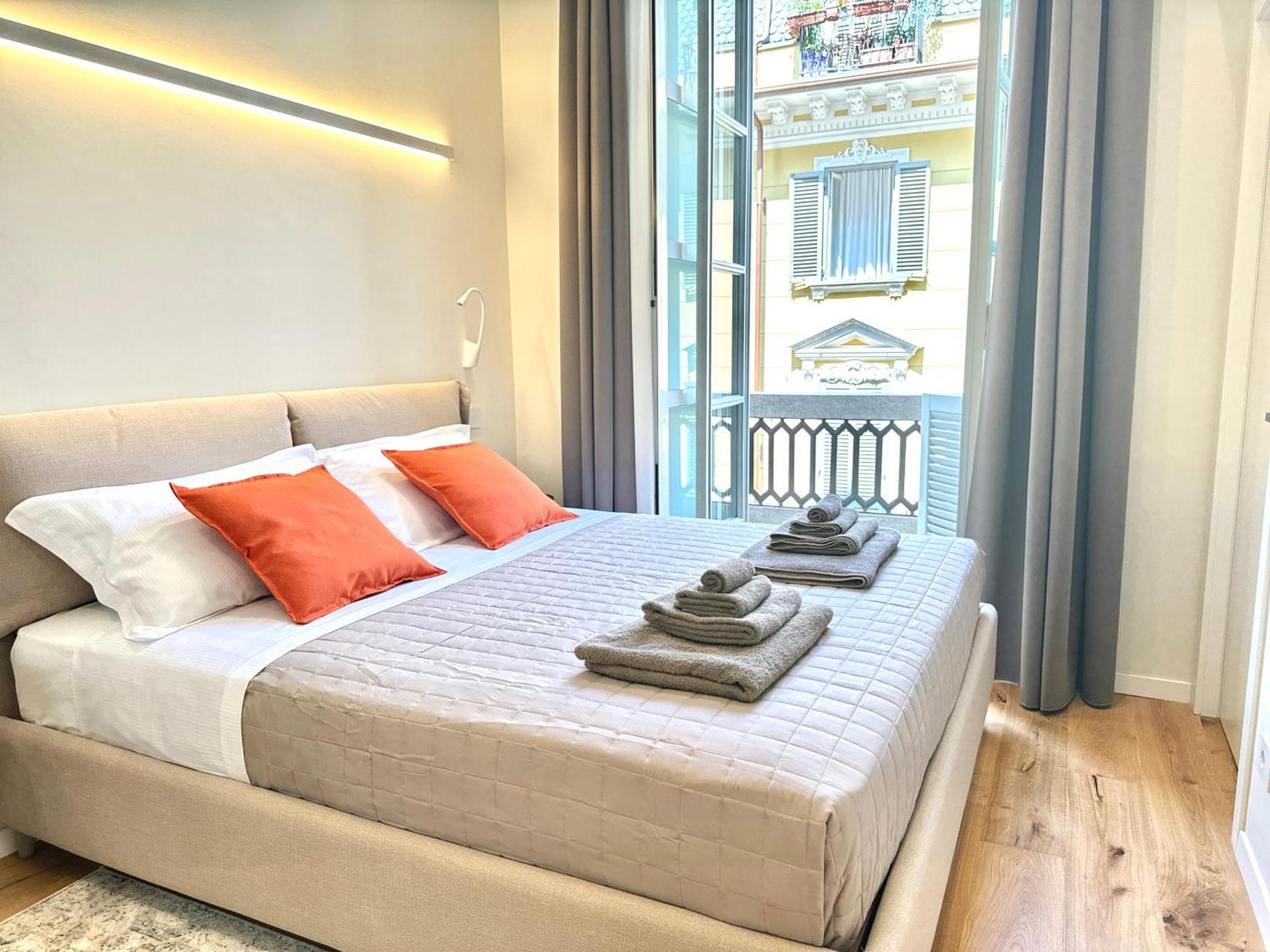 Savoy Luxury Apartment City Center トリノ エクステリア 写真